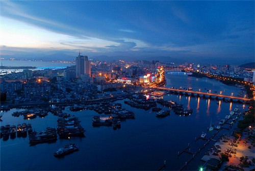 滁州市的巫氏三胖地锅鸡加盟商多吗